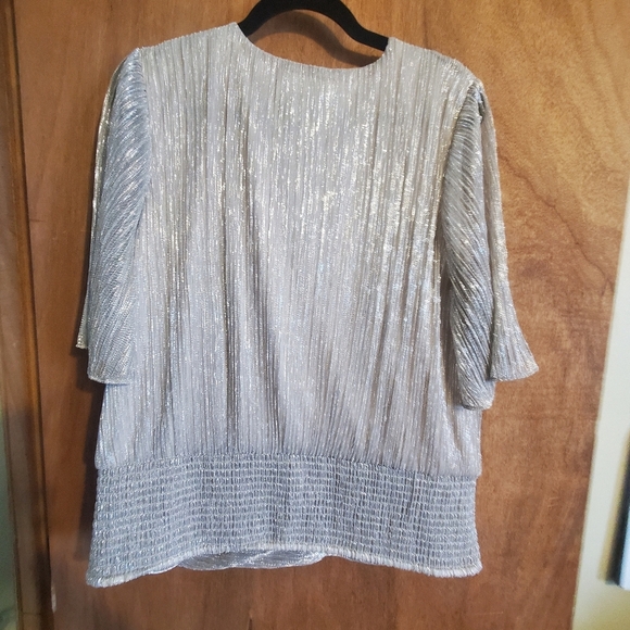 WHITE HOUSE BLACK MARKET NWT XL METALLIC MESH TOP - Picture 10 of 11